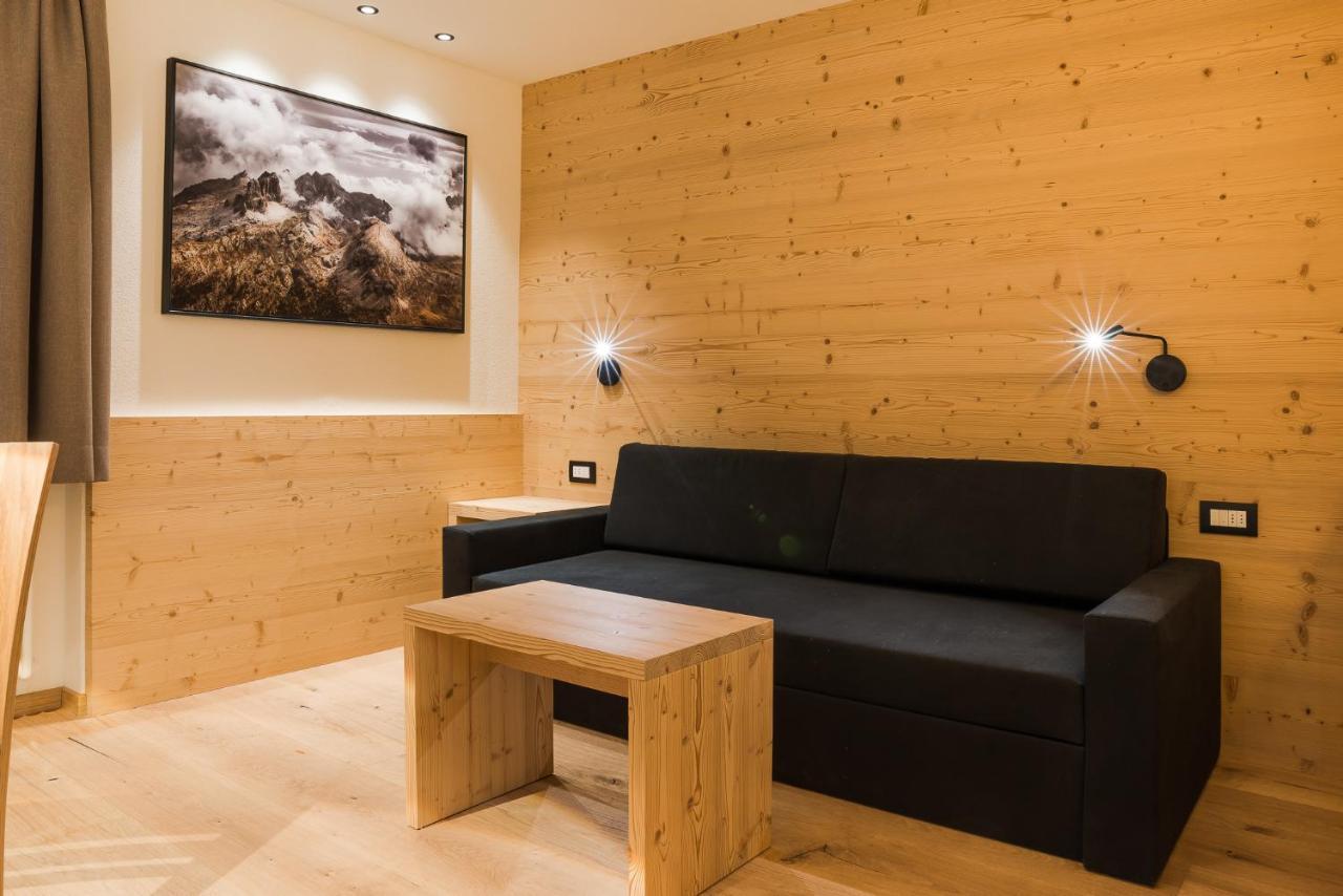Residence Chalet Pinis Корвара ин Бадия Екстериор снимка