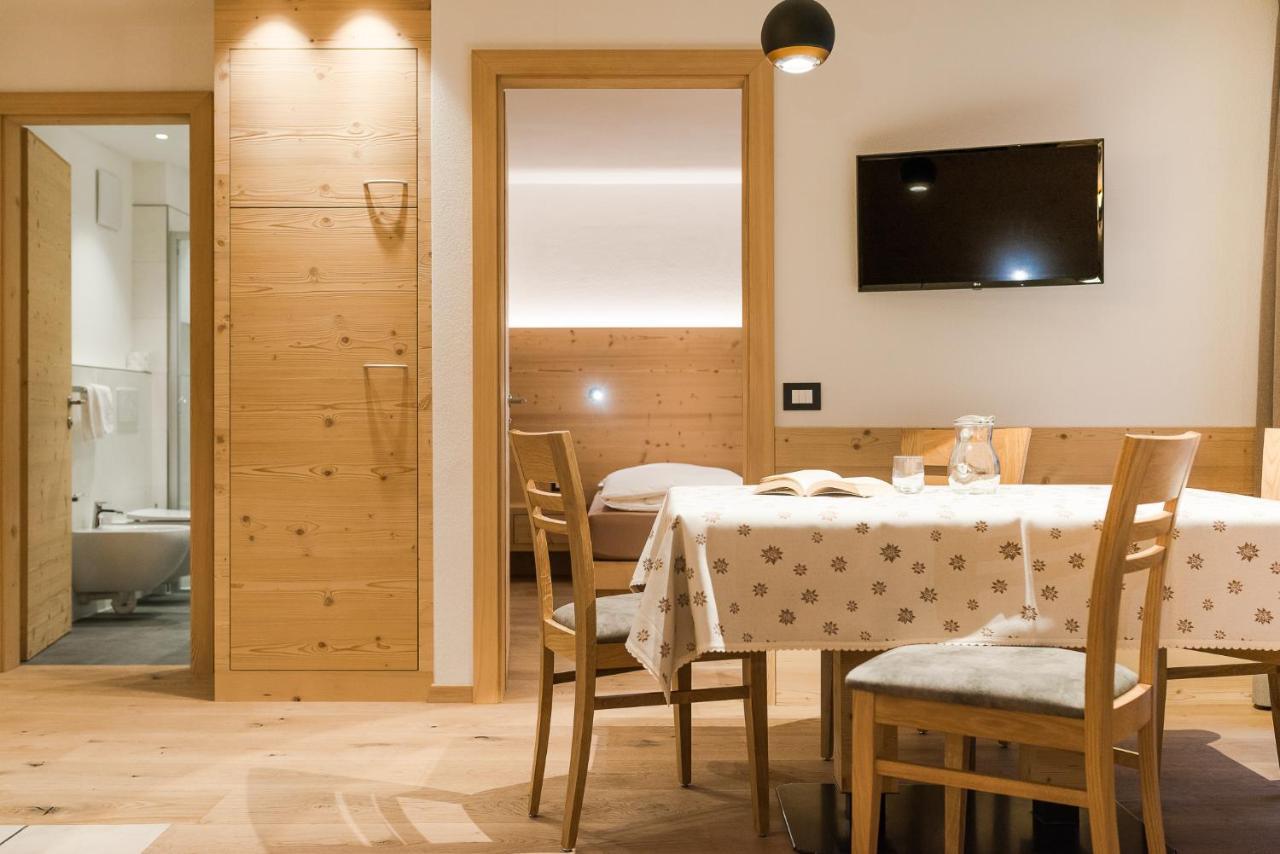 Residence Chalet Pinis Корвара ин Бадия Екстериор снимка