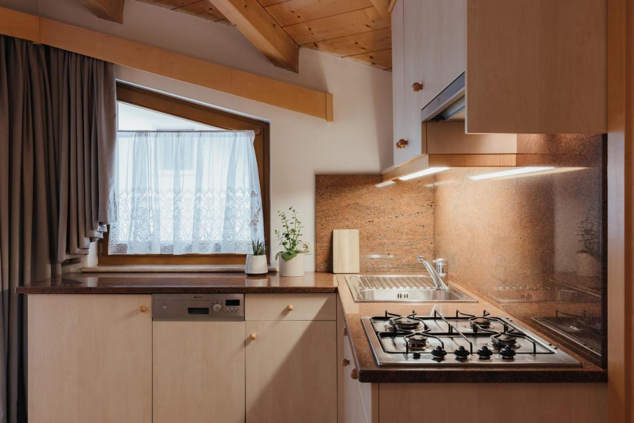 Residence Chalet Pinis Корвара ин Бадия Екстериор снимка